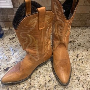 Women’s tan cowboy boots